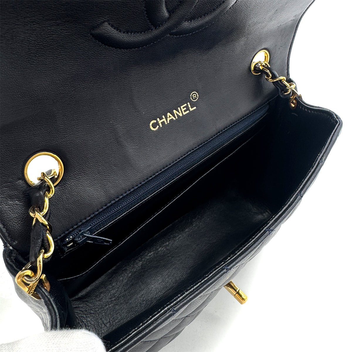 CHANEL VINTAGE MATELASSE HALF MOON CHAIN SHOULDER BAG NAVY LAMB SKIN 90300010