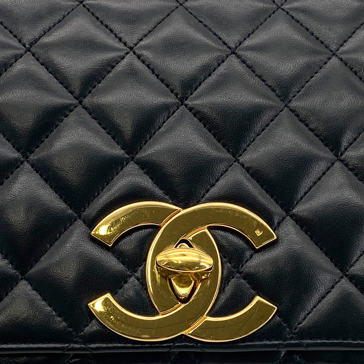 CHANEL VINTAGE MATELASSE BIG COCO CHAIN SHOULDER BAG BLACK LAMB SKIN 90301108