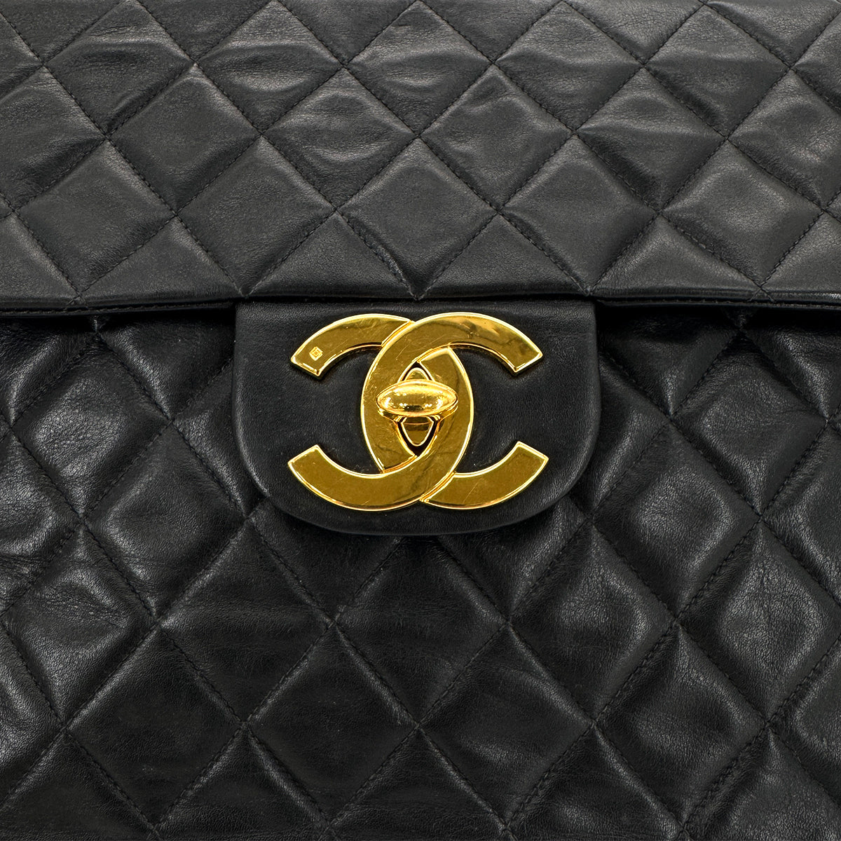 CHANEL VINTAGE MAXI MATELASSE 34 CHAIN SHOULDER BAG BLACK LAMB SKIN 90301112