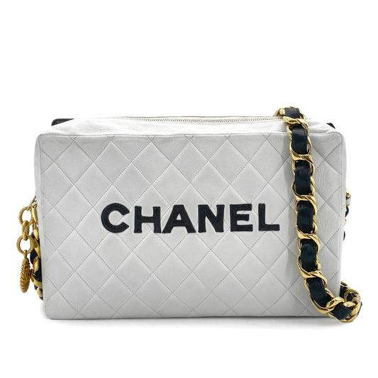 CHANEL VINTAGE MATELASSE CHAIN SHOULDER BAG WHITE BLACK LAMB SKIN 90301637