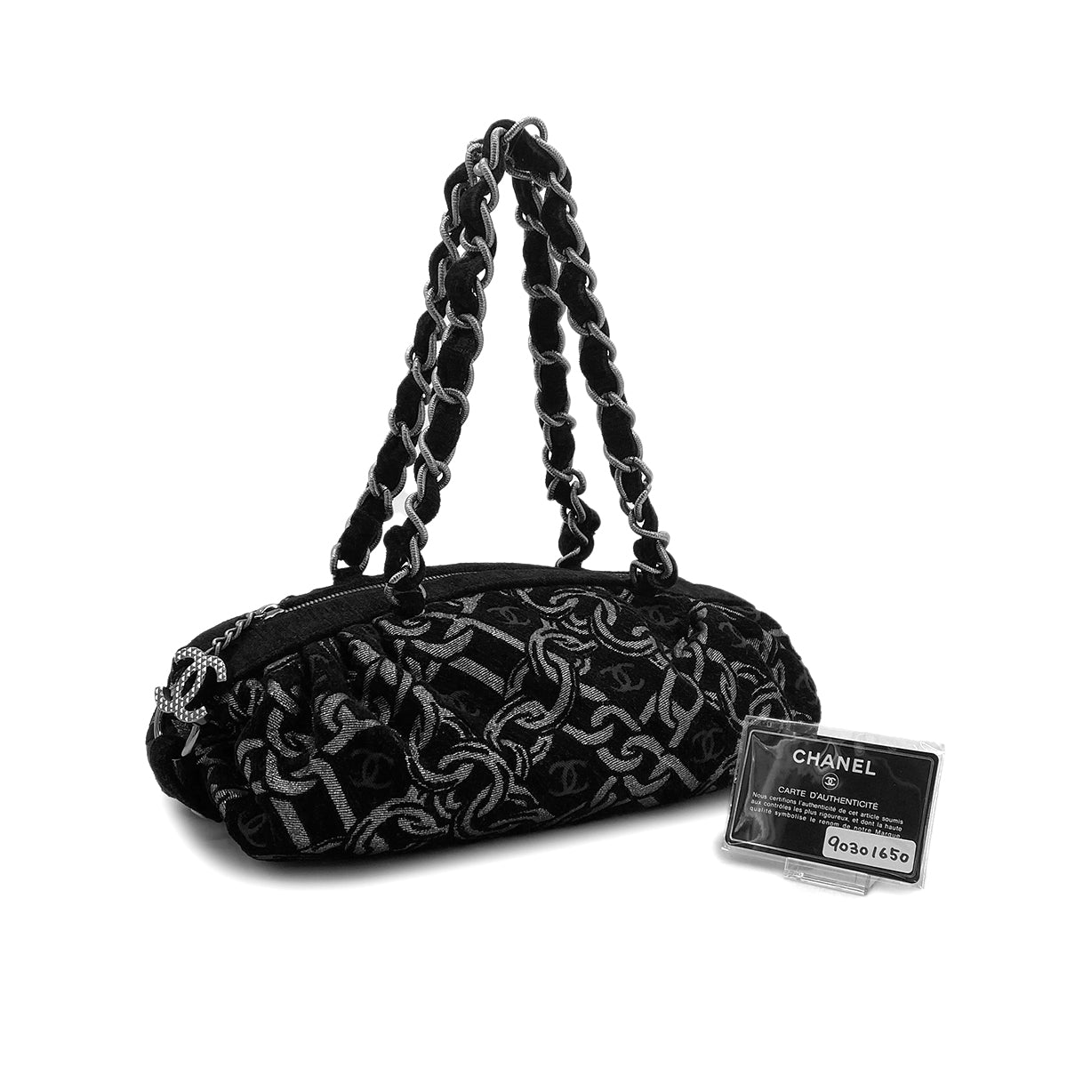CHANEL VINTAGE CHAIN HAND BAG BLACK CANVAS 90301650