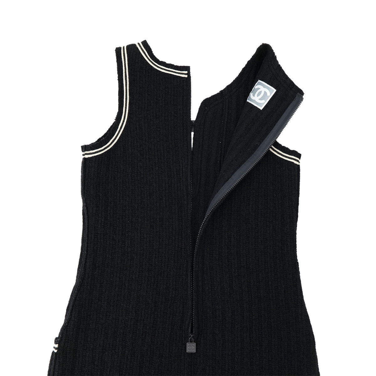 CHANEL SPORTS LINE COCO BUTTON SLEEVELESS DRESS BLACK WHITE WOOL 38 07A RTW 90302397
