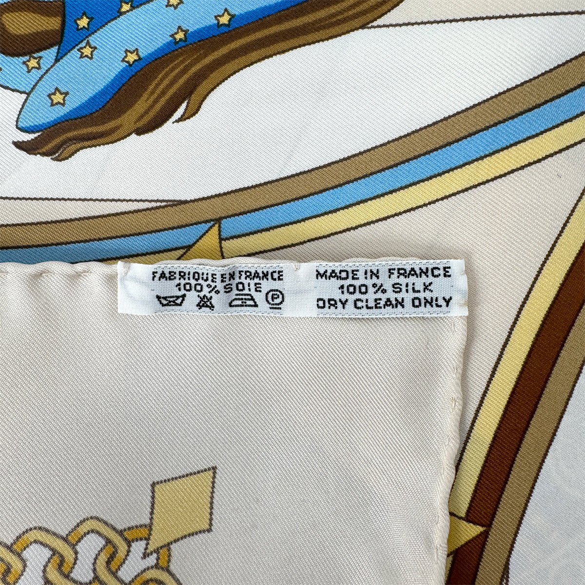 HERMES CARRE 90 CHOCS EN PLUMES SCARF SILK BEIGE 90302655